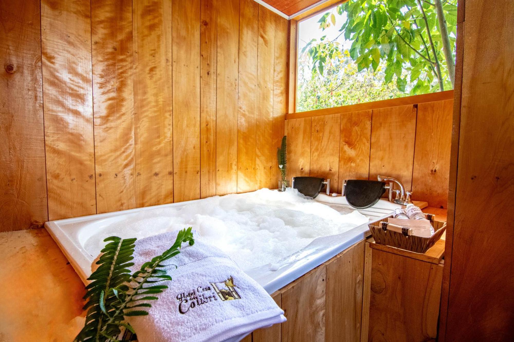 Hotel Casa Del Colibri Guican 외부 사진