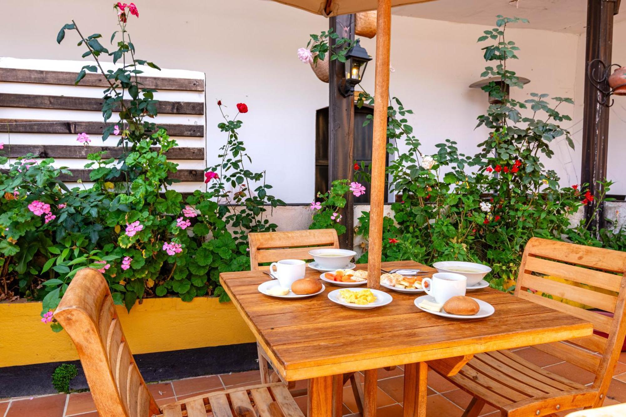 Hotel Casa Del Colibri Guican 외부 사진